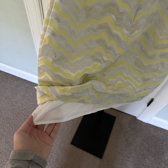 Lilly Pulitzer Adriana Dress Yellow/Silver-size 2-EUC - Picture 3 of 8